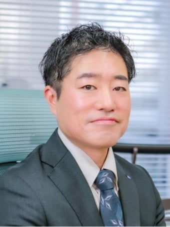 大賀 崇浩 氏